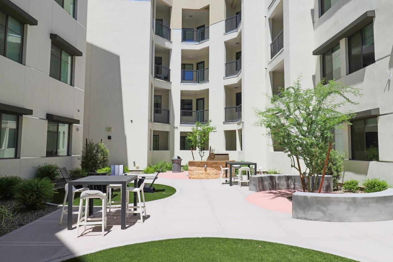 Apartamento Courtyard View-walk Score 81-shopping District-king Bed-parking G3043 Scottsdale