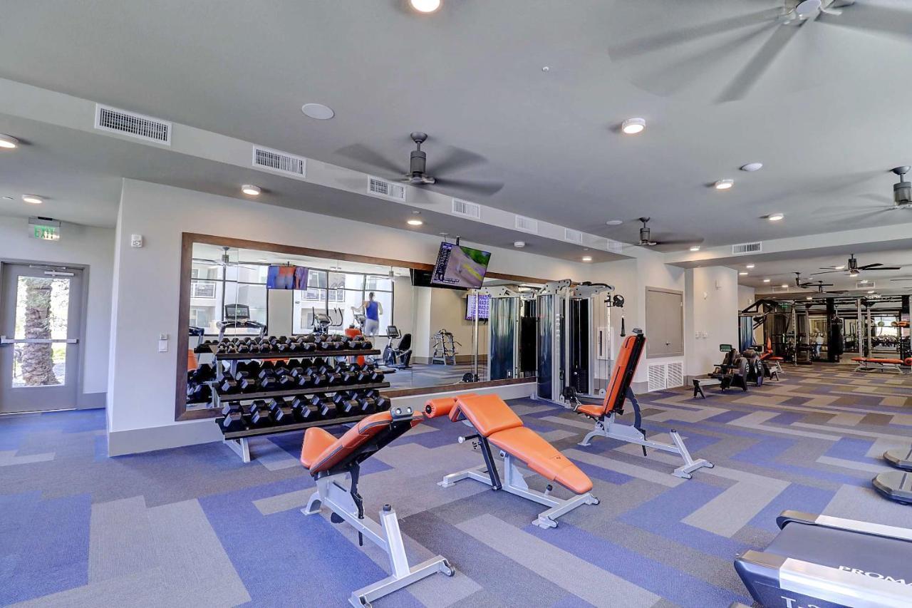 Courtyard View-walk Score 81-shopping District-king Bed-parking G3043 Apartamento Scottsdale